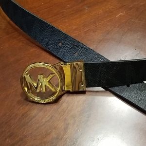 Michael Kors reversible belt